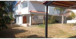 RENTA O VENTA DE CASA CON AMPLIO JARDÍN EN SAN ESTEBAN TIZATLAN