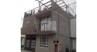 VENTA CASA CON ROOF GARDEN CALLE ESMERALDA FRACC. LA PERLA 2 APIZACO