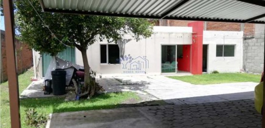 VENTA CASA CENTRO CHIAUTEMPAN IDEAL PARA COMERCIO EXCELENTE UBICACIÓN