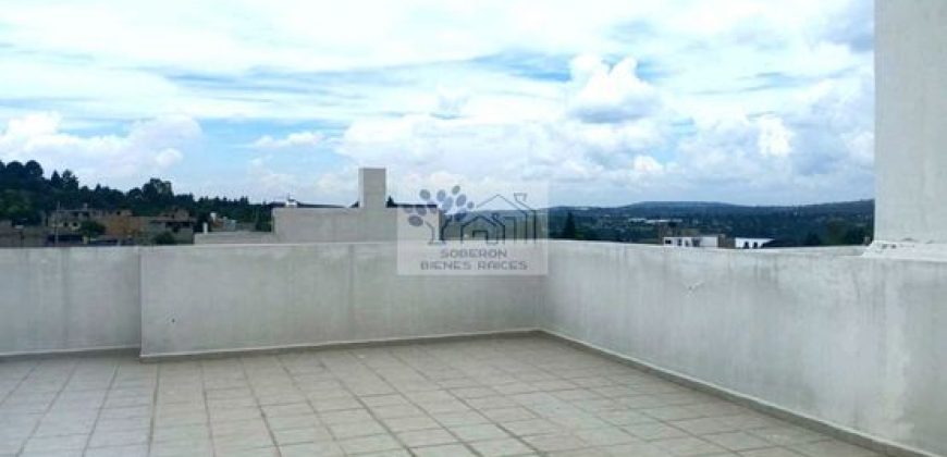 VENTA DE CASA CON ROOF GARDEN EN FRACC. RESIDENCIAL SANTA LUCIA