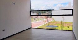 VENTA DE CASA CON ROOF GARDEN EN FRACC. RESIDENCIAL SANTA LUCIA