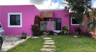 VENTA DE CASA DE 1 NIVEL CON ALBERCA Y JARDÍN QUINTAS BASPUL YUCATÁN