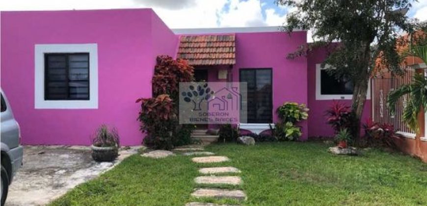 VENTA DE CASA DE 1 NIVEL CON ALBERCA Y JARDÍN QUINTAS BASPUL YUCATÁN