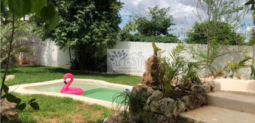 VENTA DE CASA DE 1 NIVEL CON ALBERCA Y JARDÍN QUINTAS BASPUL YUCATÁN