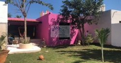 VENTA DE CASA DE 1 NIVEL CON ALBERCA Y JARDÍN QUINTAS BASPUL YUCATÁN