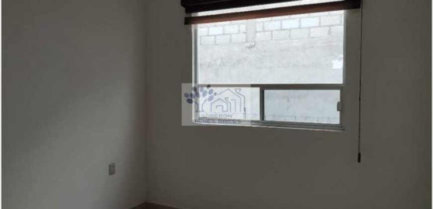 VENTA DE CASA CON 2 HABITACIONES EN FRACC. SAN ÁNGEL LOMA BONITA